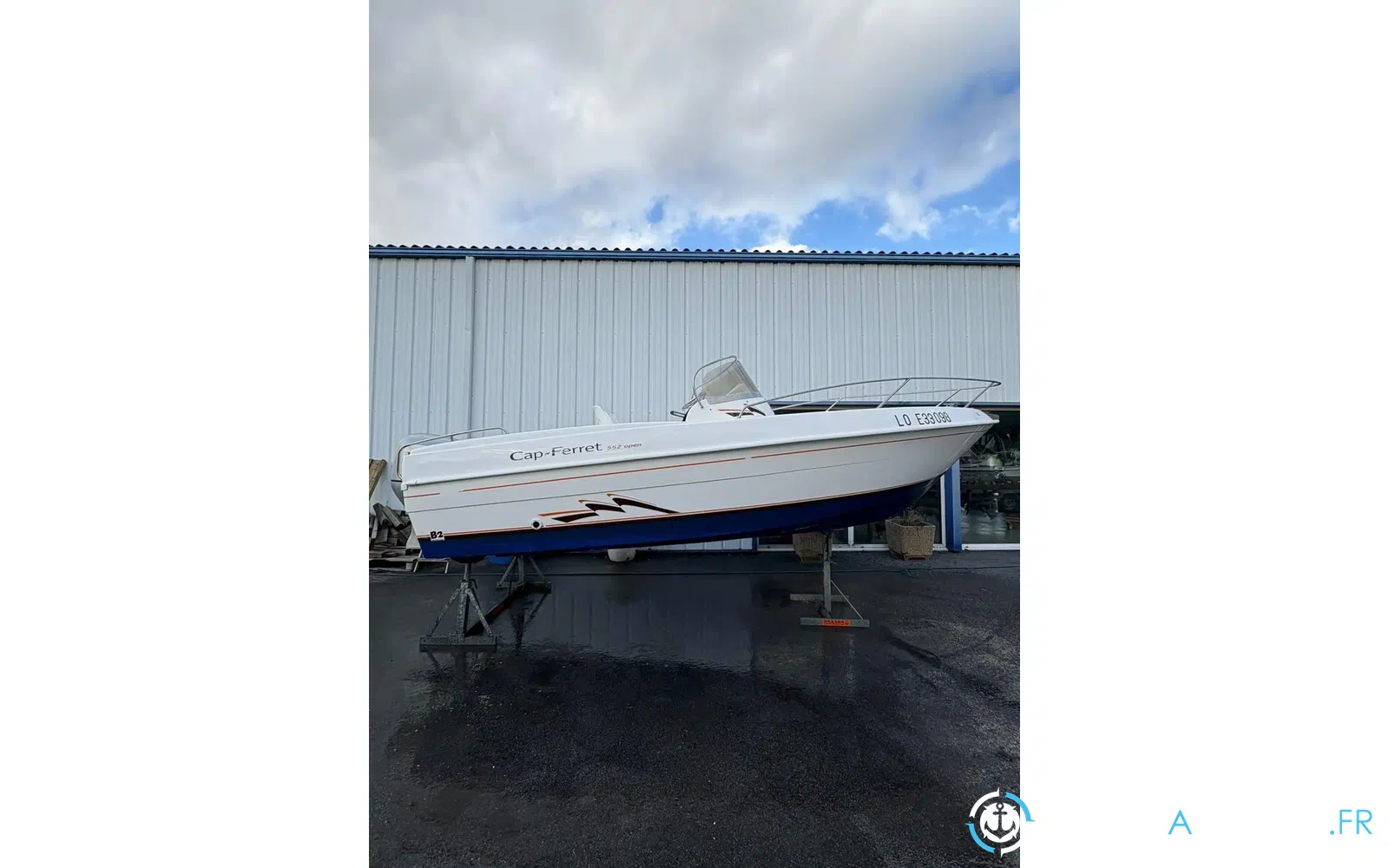 slider 11 B2 Marine Cap Ferret 552 Open