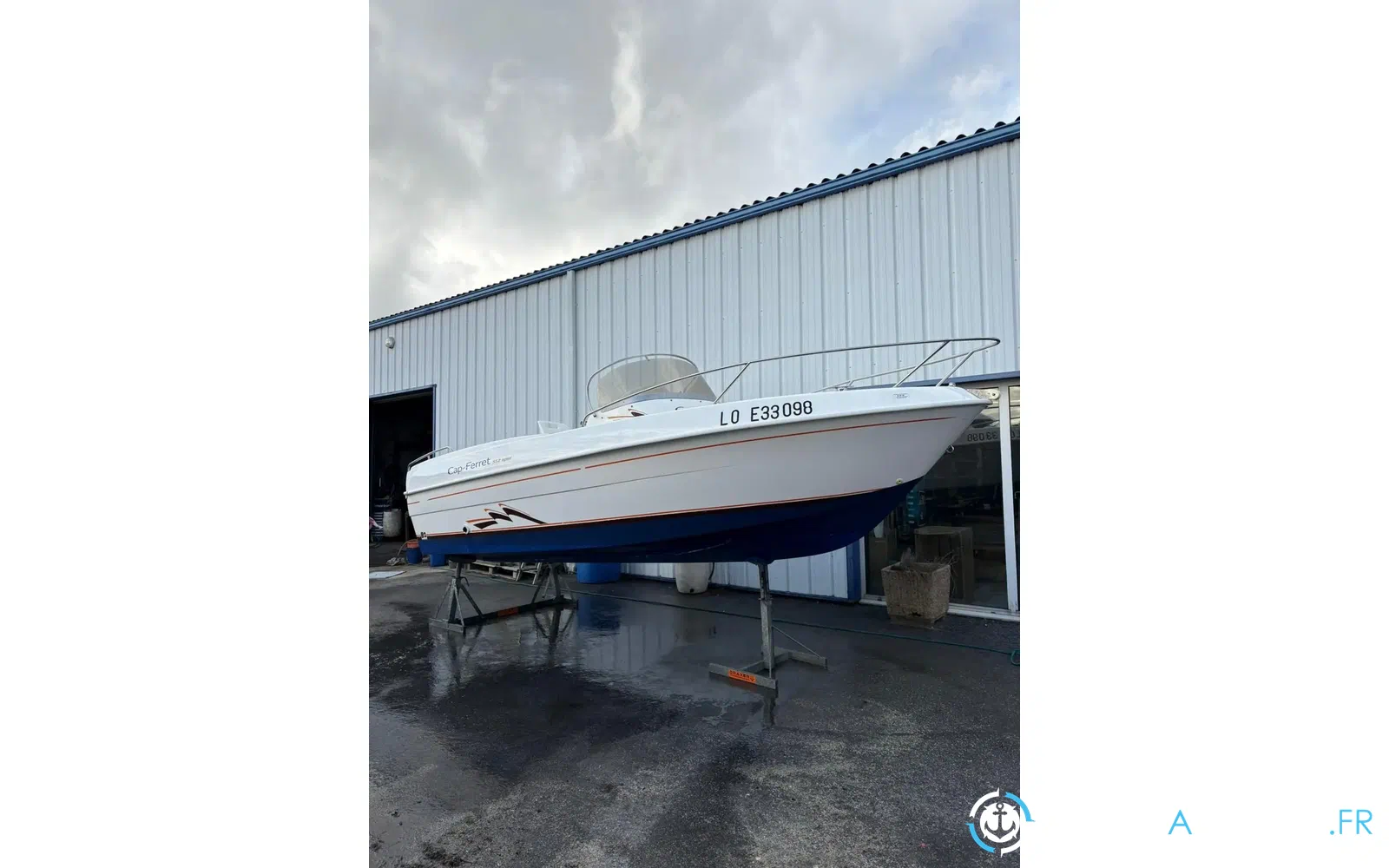 slider 0 B2 Marine Cap Ferret 552 Open