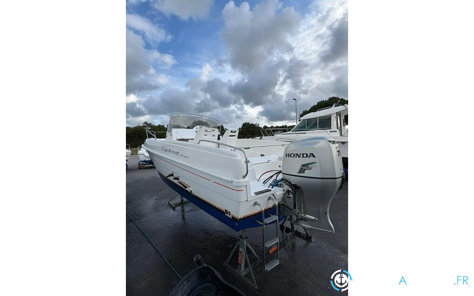 slider 3 B2 Marine Cap Ferret 552 Open