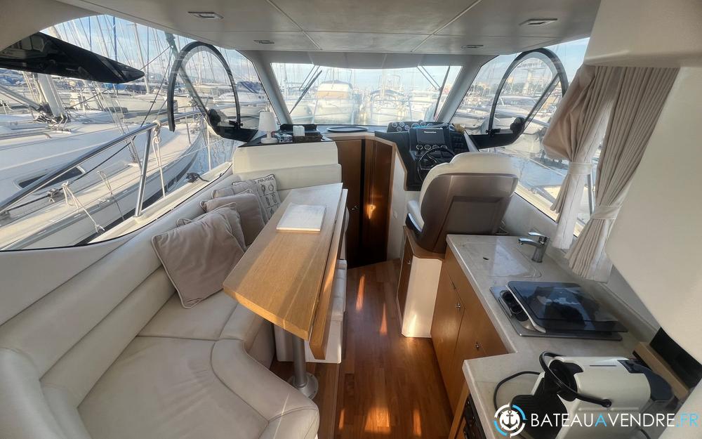 Galeon 300 Fly photo 3