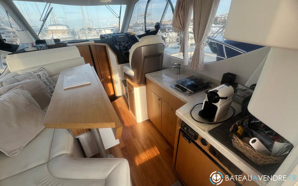 Galeon 300 Fly photo 4