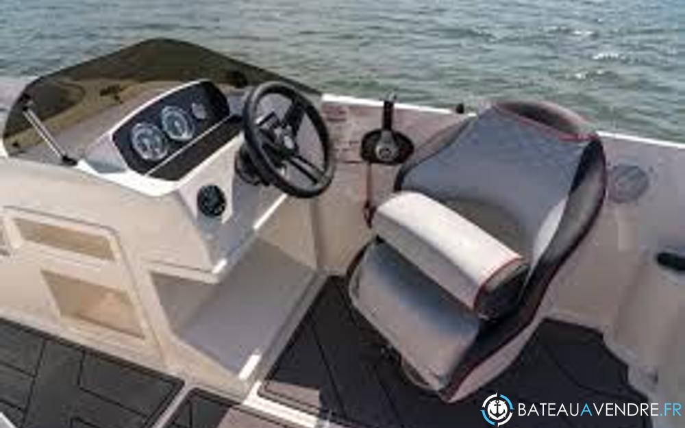 Bayliner M19 photo 3