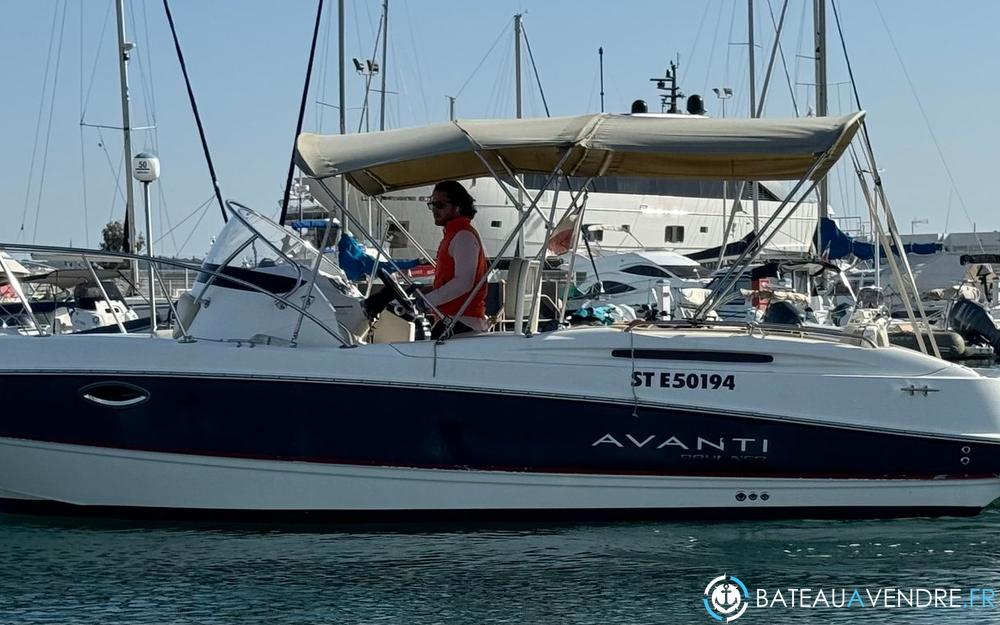 Bayliner Avanti 8 photo de présentation