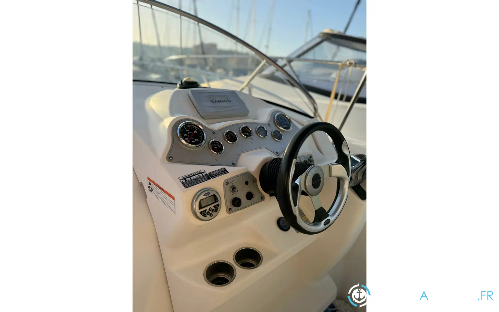 slider 2 Bayliner Avanti 8