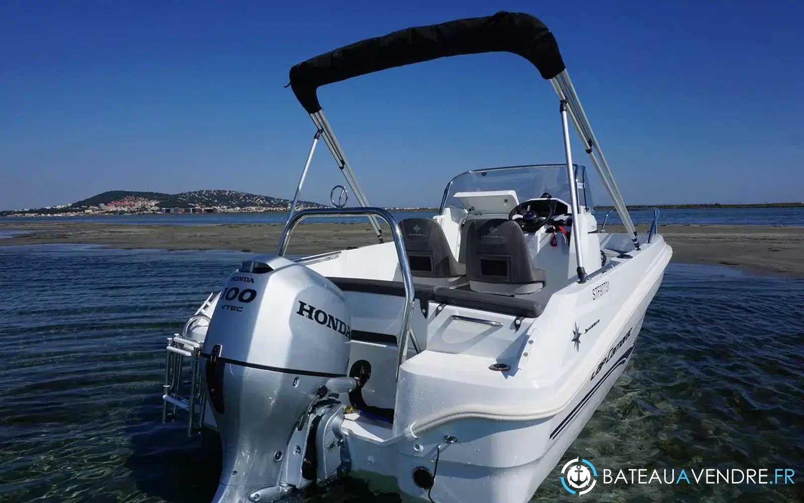 slider 0 Jeanneau Cap Camarat 5.5 CC Serie 2