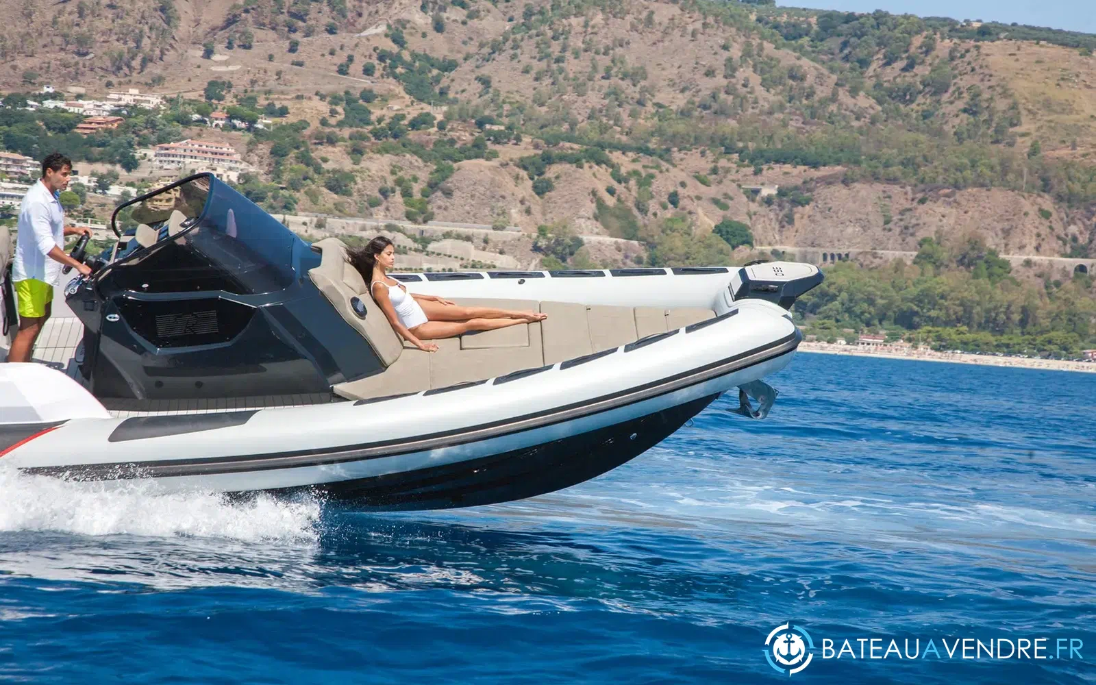 slider 9 Ranieri Cayman 35.0 Executive