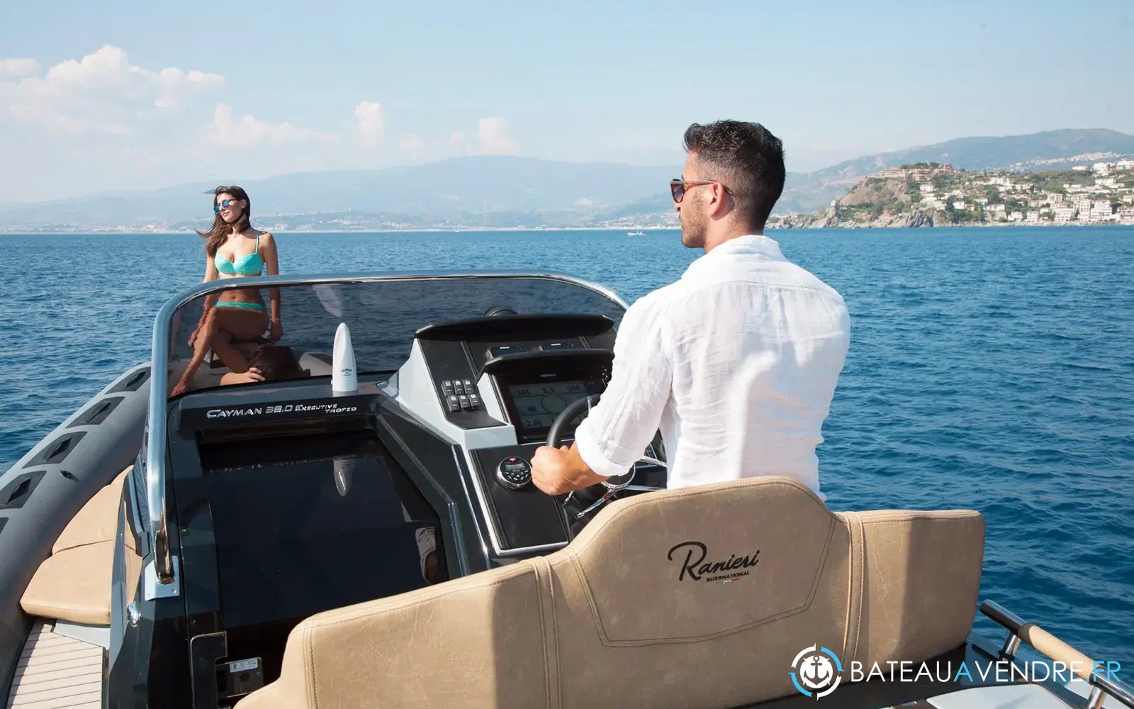 slider 10 Ranieri Cayman 38 Executive