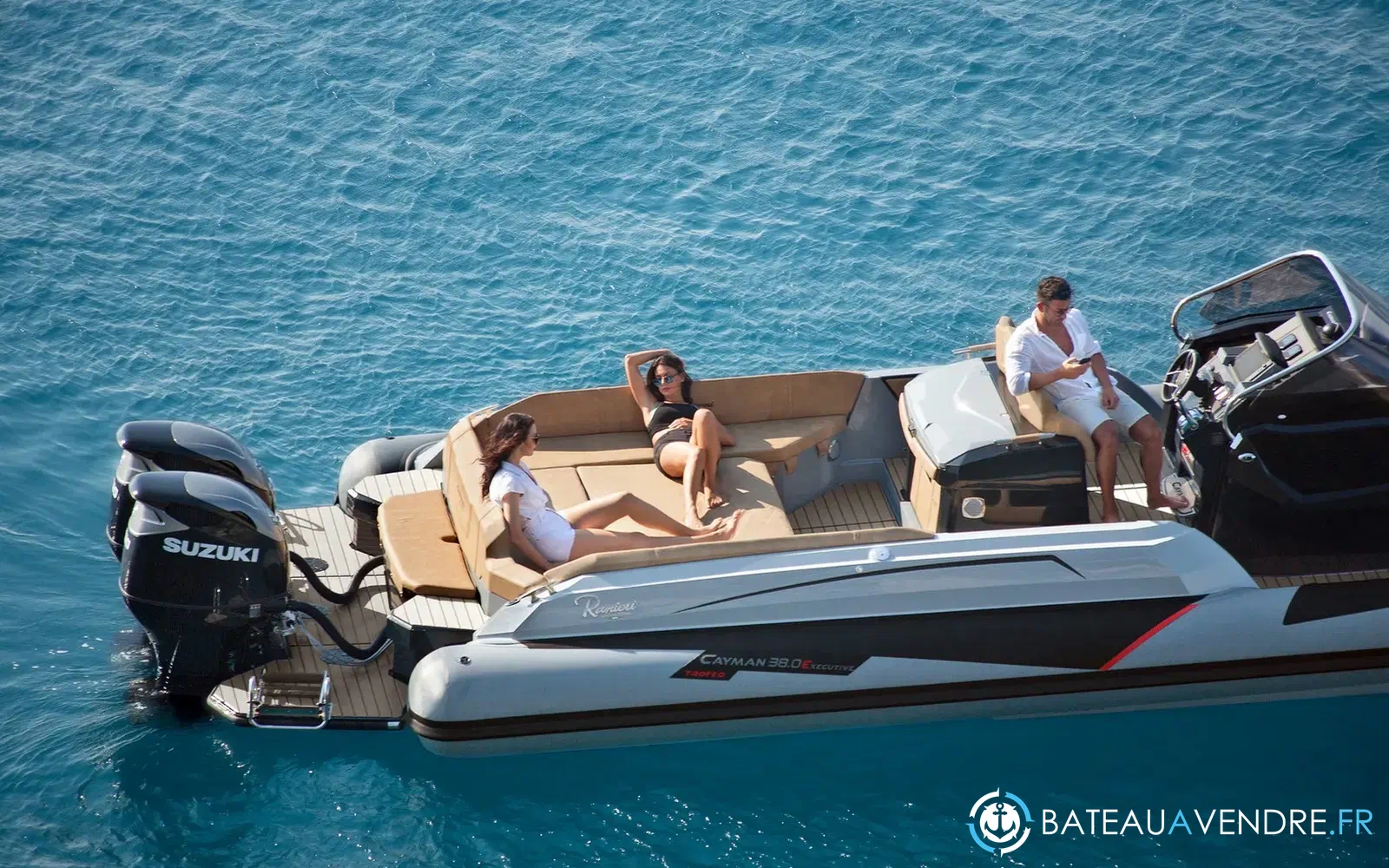 slider 7 Ranieri Cayman 38 Executive