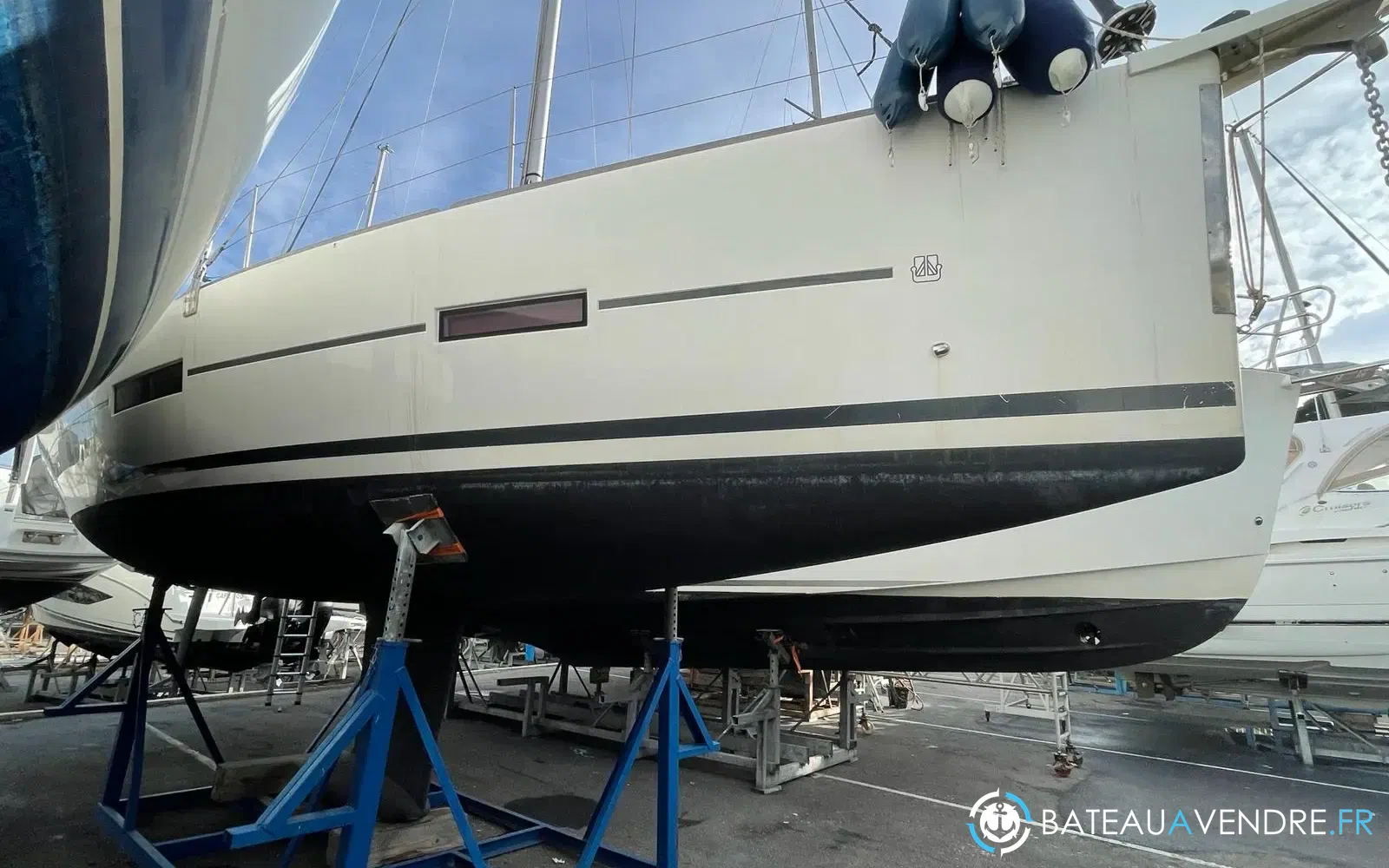 slider 1 Dufour 382 Grand Large