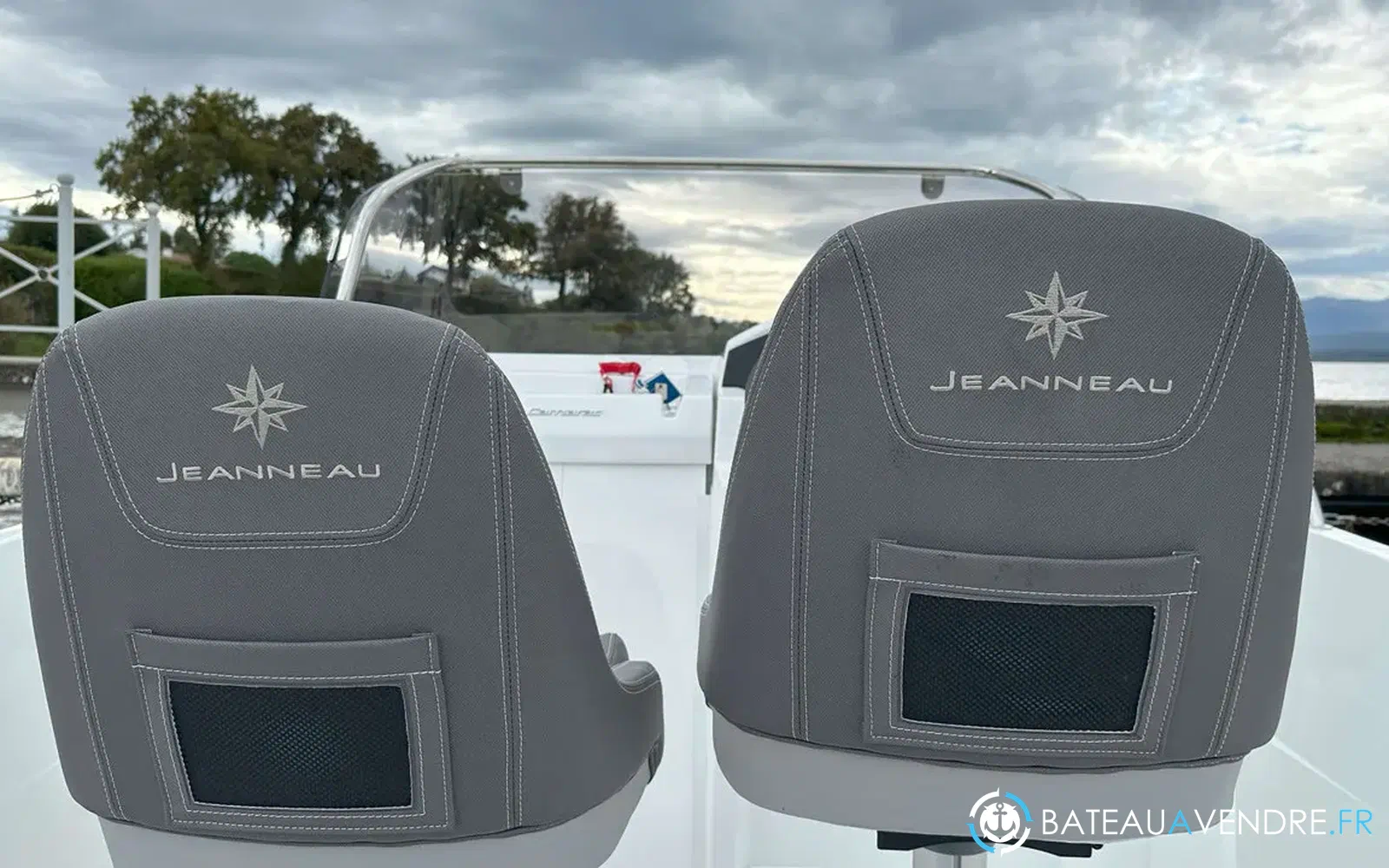 slider 8 Jeanneau Cap Camarat 5.5 CC Serie 2