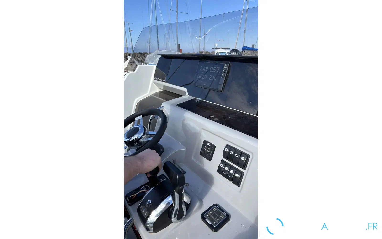 slider 5 Jeanneau Cap Camarat 9.0 CC