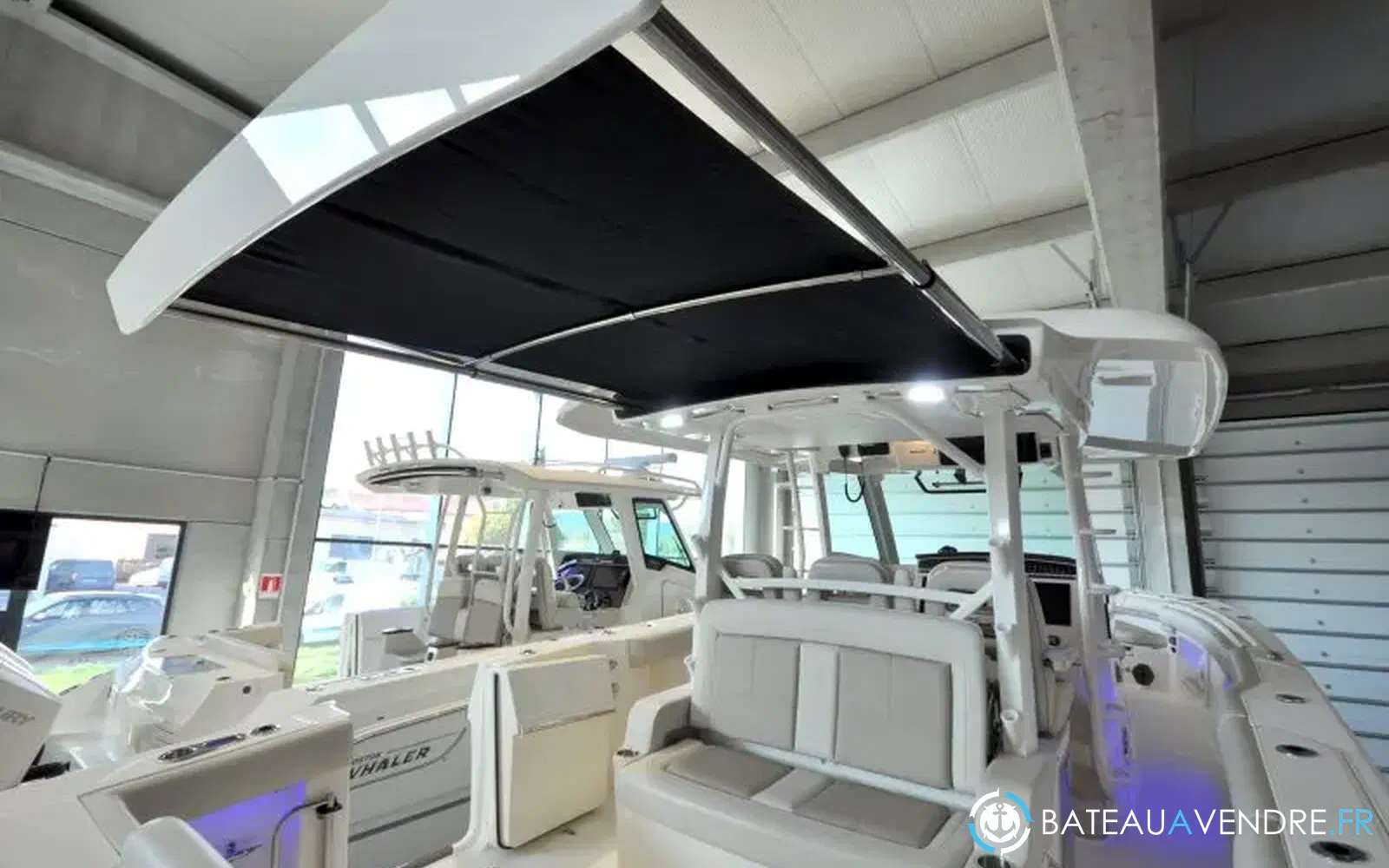 slider 16 Boston Whaler 380 Outrage