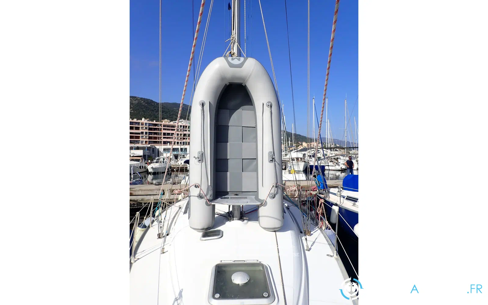 slider 25 Jeanneau Sun Odyssey 40