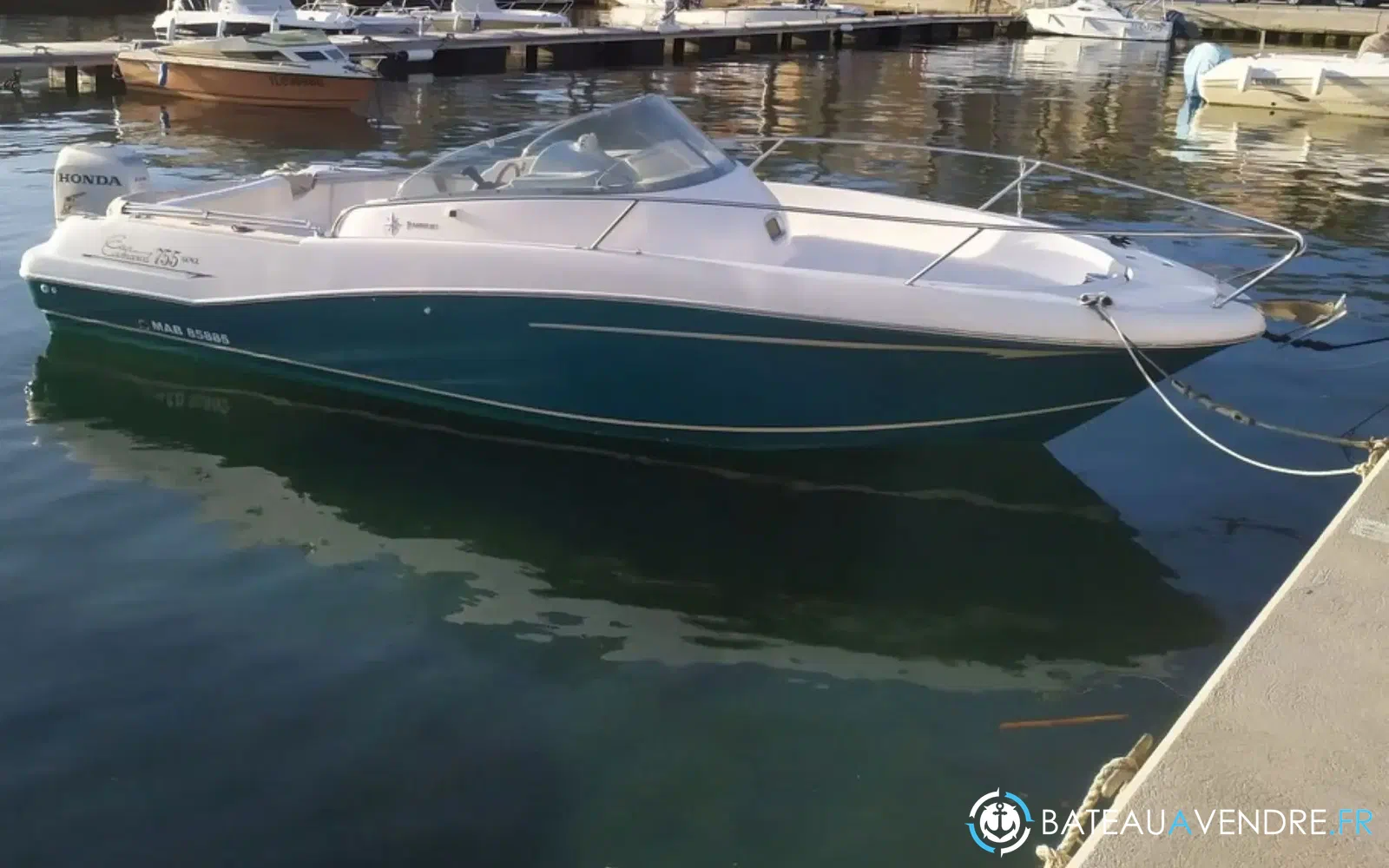 slider 0 Jeanneau Cap Camarat 755 WA