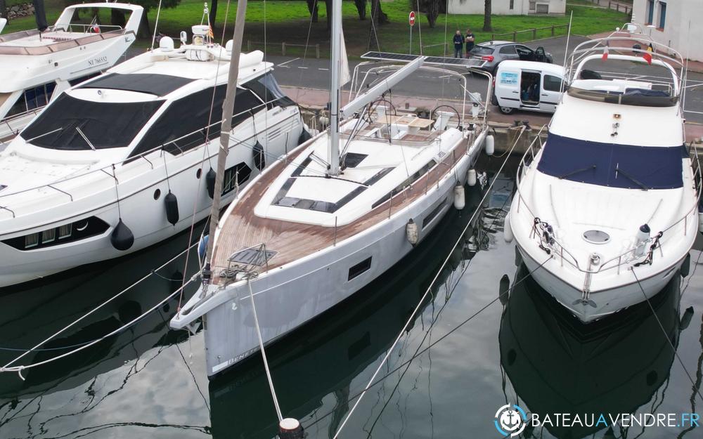 Beneteau Oceanis 51.1 photo 2