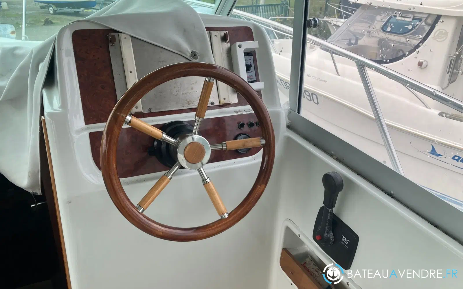 slider 1 Jeanneau Merry Fisher 750 CR