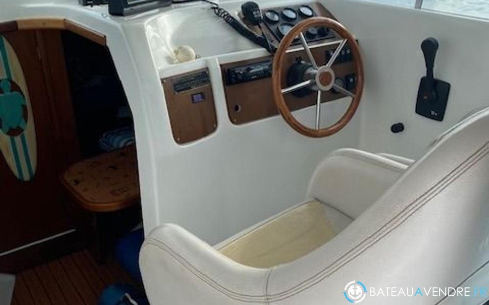 Beneteau Antares 710 photo 5