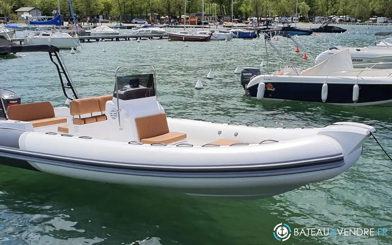 slider 0 Tiger Marine Pro Line 740