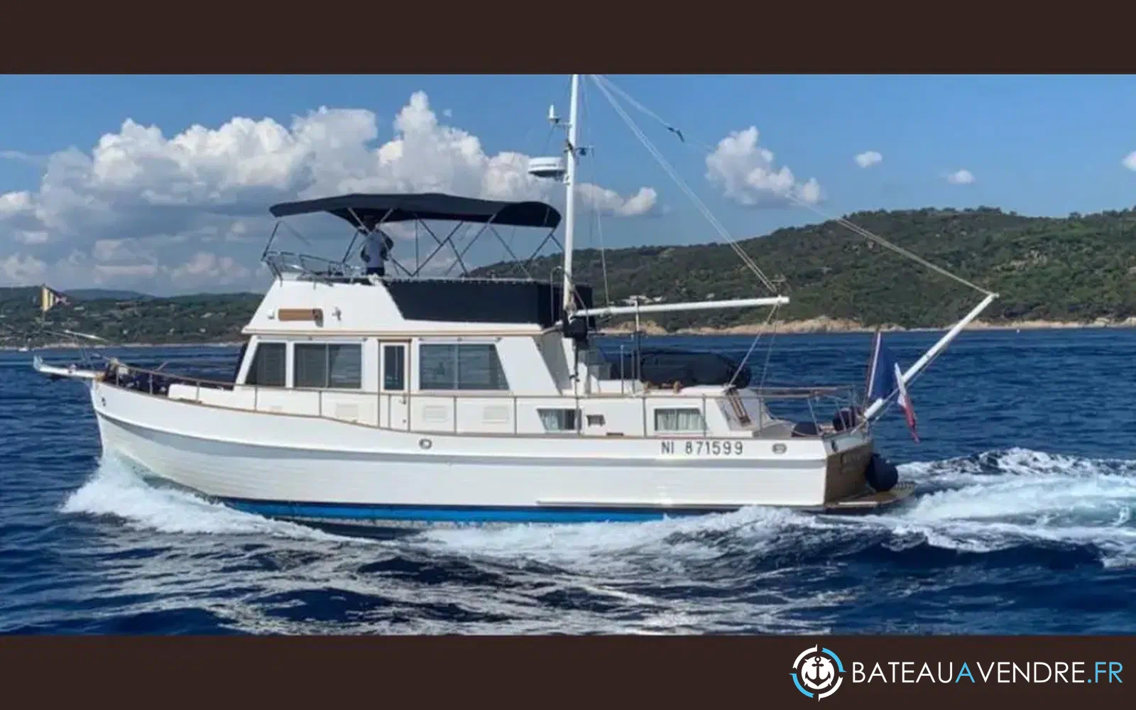 slider 11 Grand Banks 42 Classic