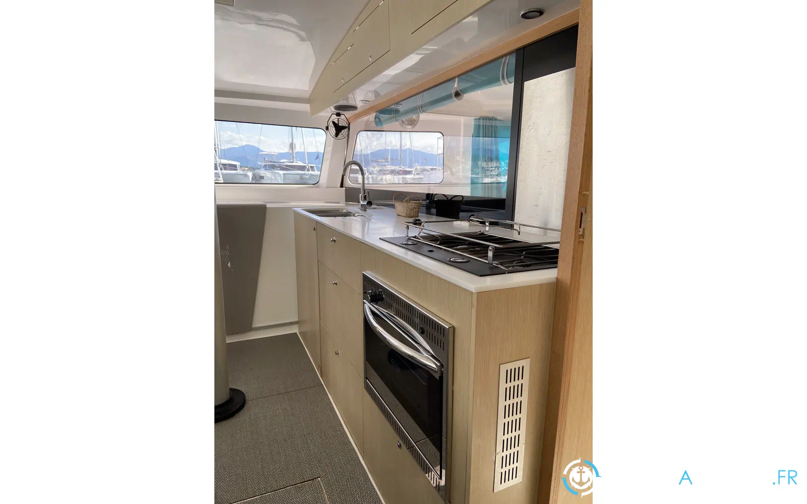 slider 32 Neel Trimarans Neel 43