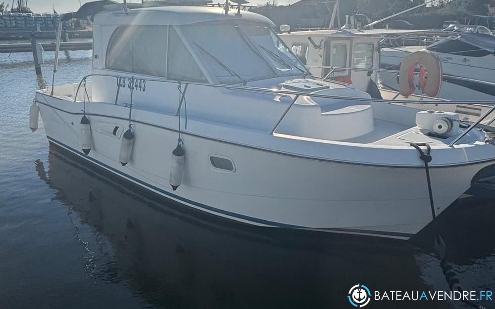 Beneteau Antares 760 photo 4