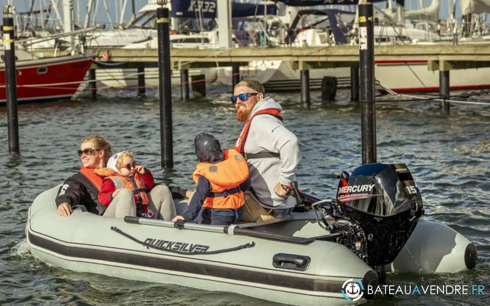 slider 1 Fourstroke 15 CV EFI