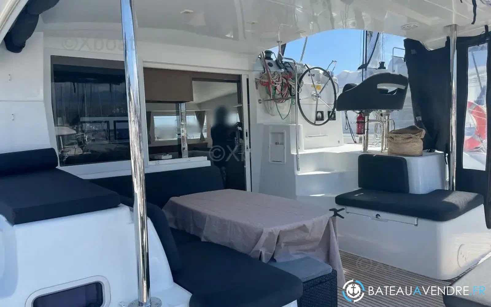 slider 2 Lagoon 40