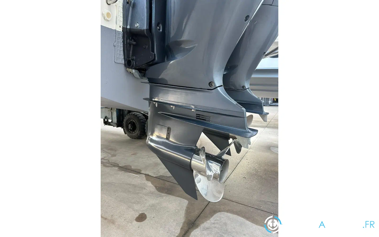 slider 9 Capelli Tempest 900 WA