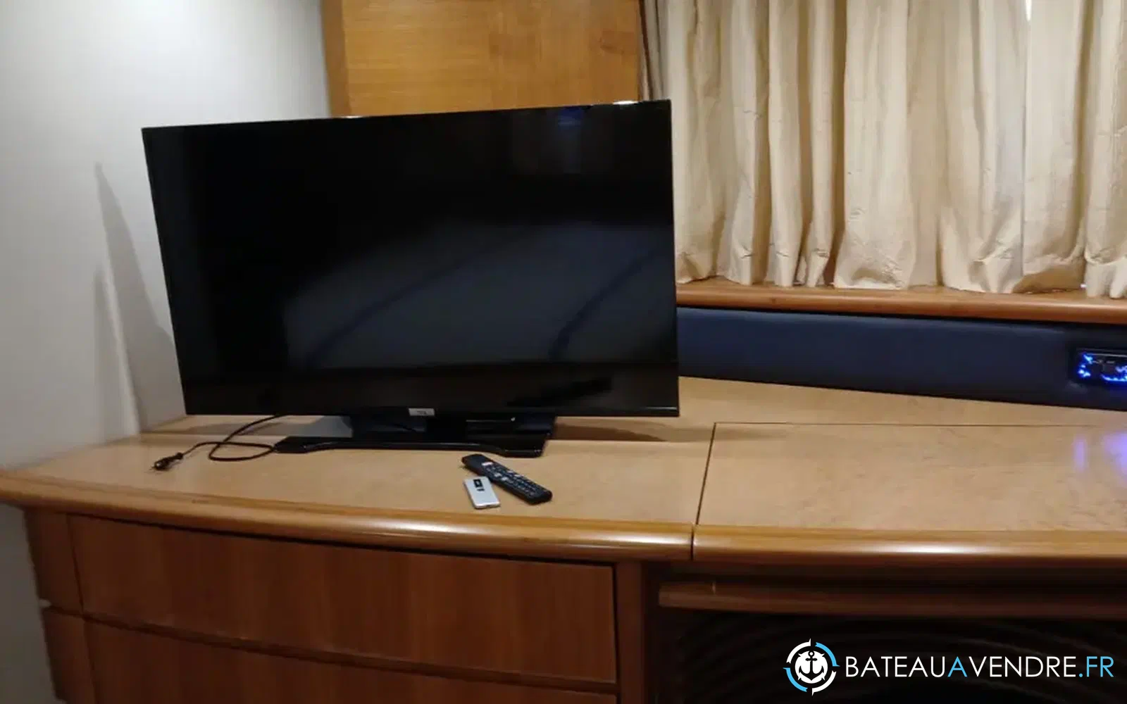 slider 16 Azimut 62 E