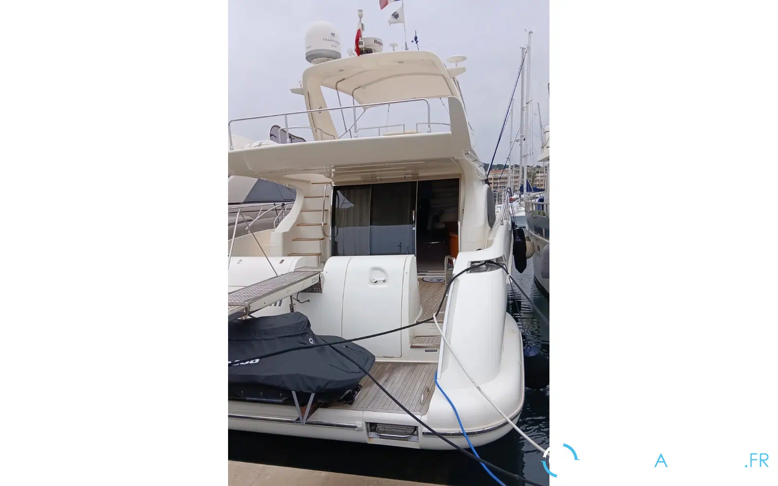 slider 4 Azimut 62 E