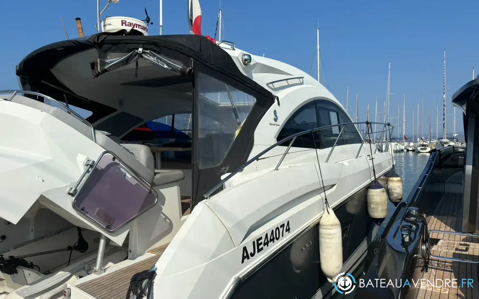 slider 1 Beneteau Monte Carlo 42