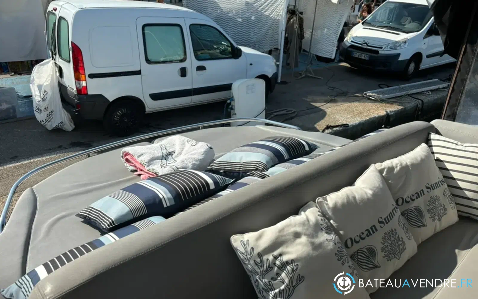 slider 6 Beneteau Monte Carlo 42