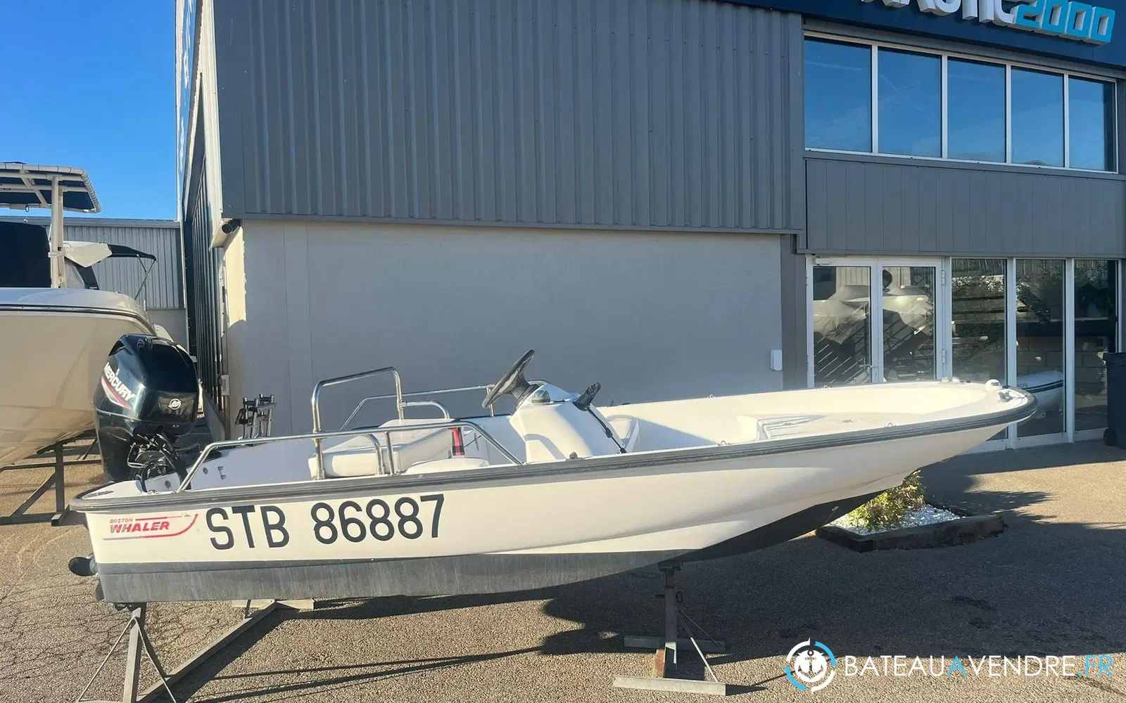 slider 5 Boston Whaler 13 Sport