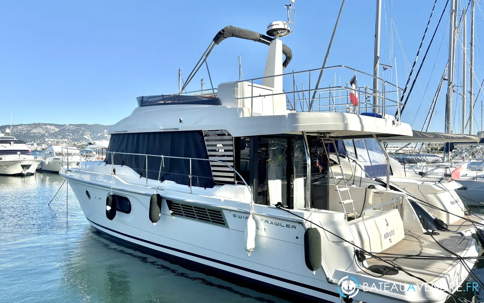slider 0 Beneteau Swift Trawler 41 Fly