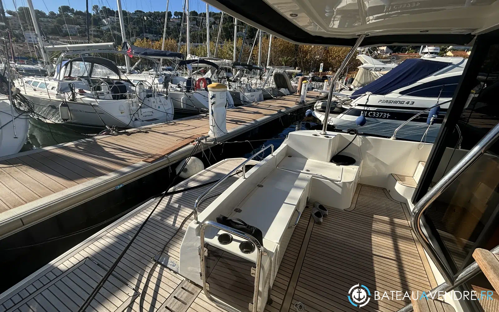 slider 10 Beneteau Swift Trawler 41 Fly