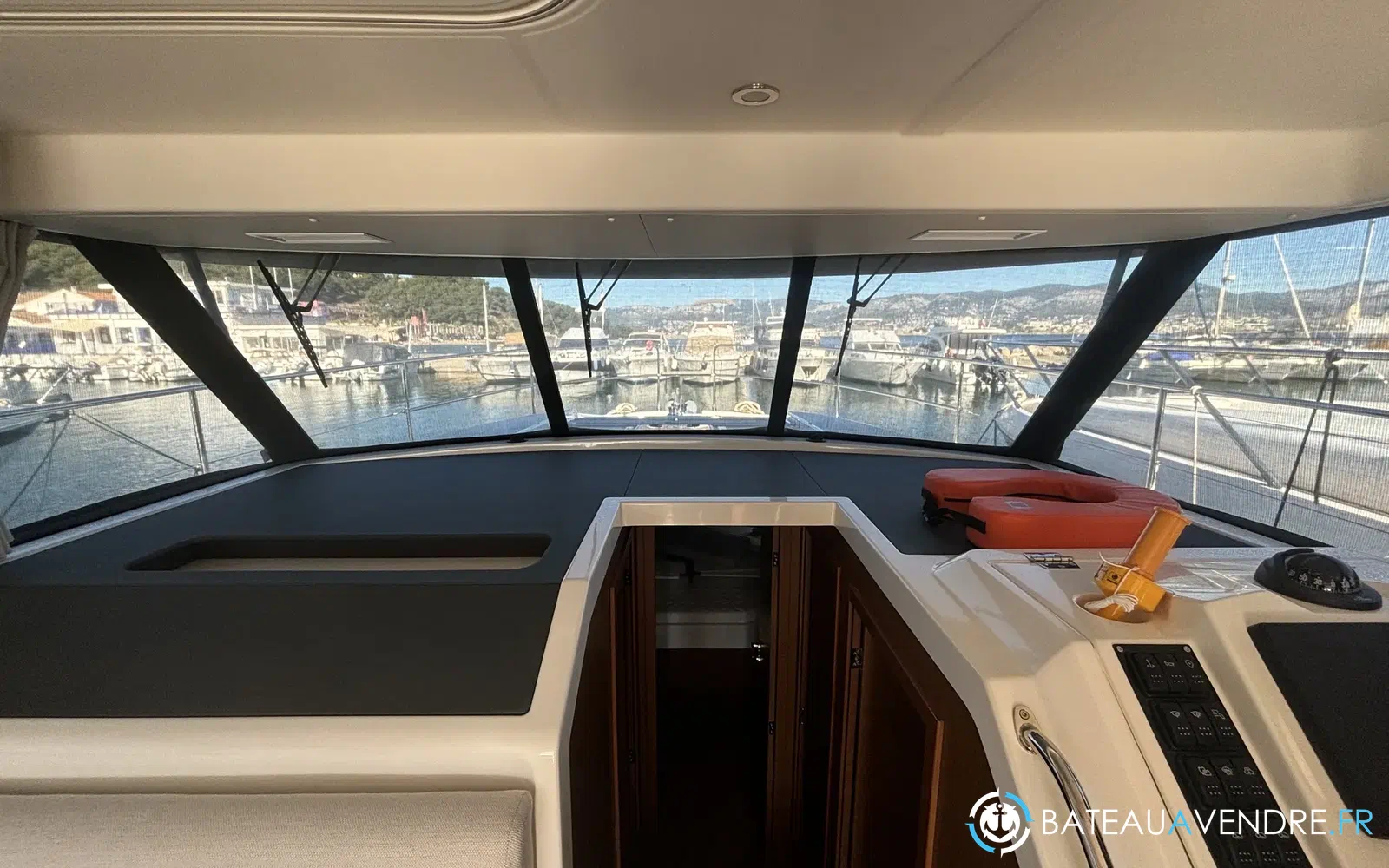 slider 18 Beneteau Swift Trawler 41 Fly