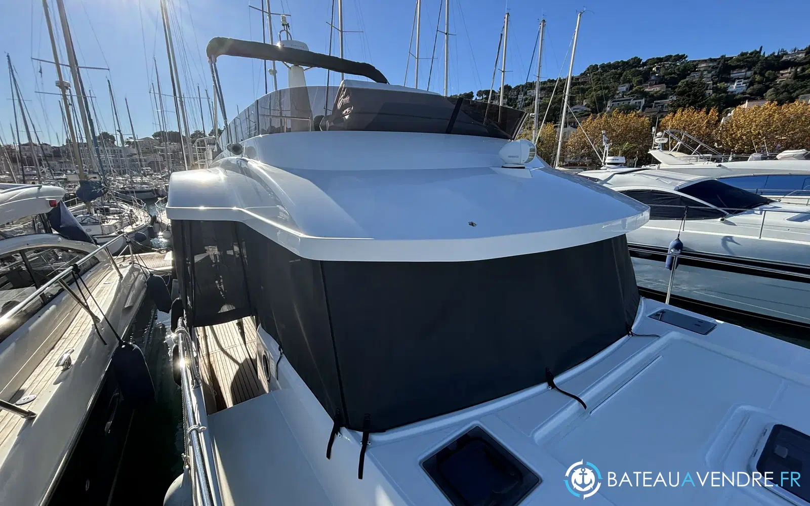 slider 2 Beneteau Swift Trawler 41 Fly