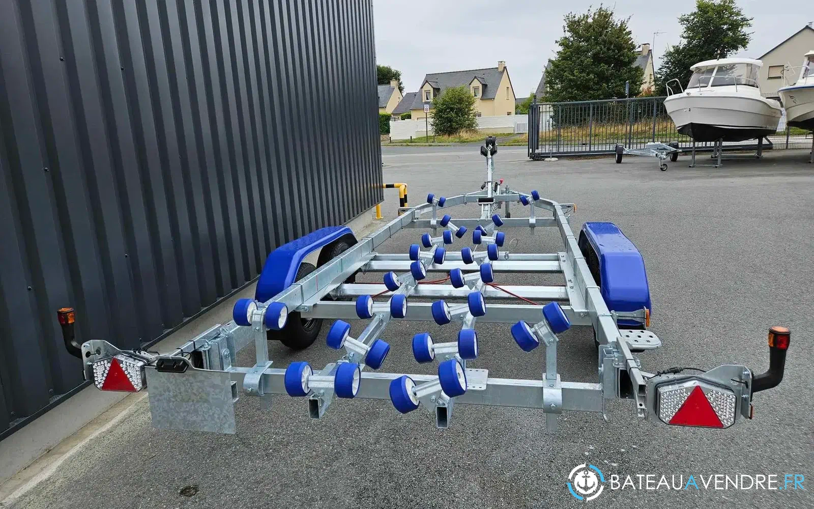slider 2 Remorque porte bateau SUN WAY Galaxy GD12 PTAC 2400 Kg