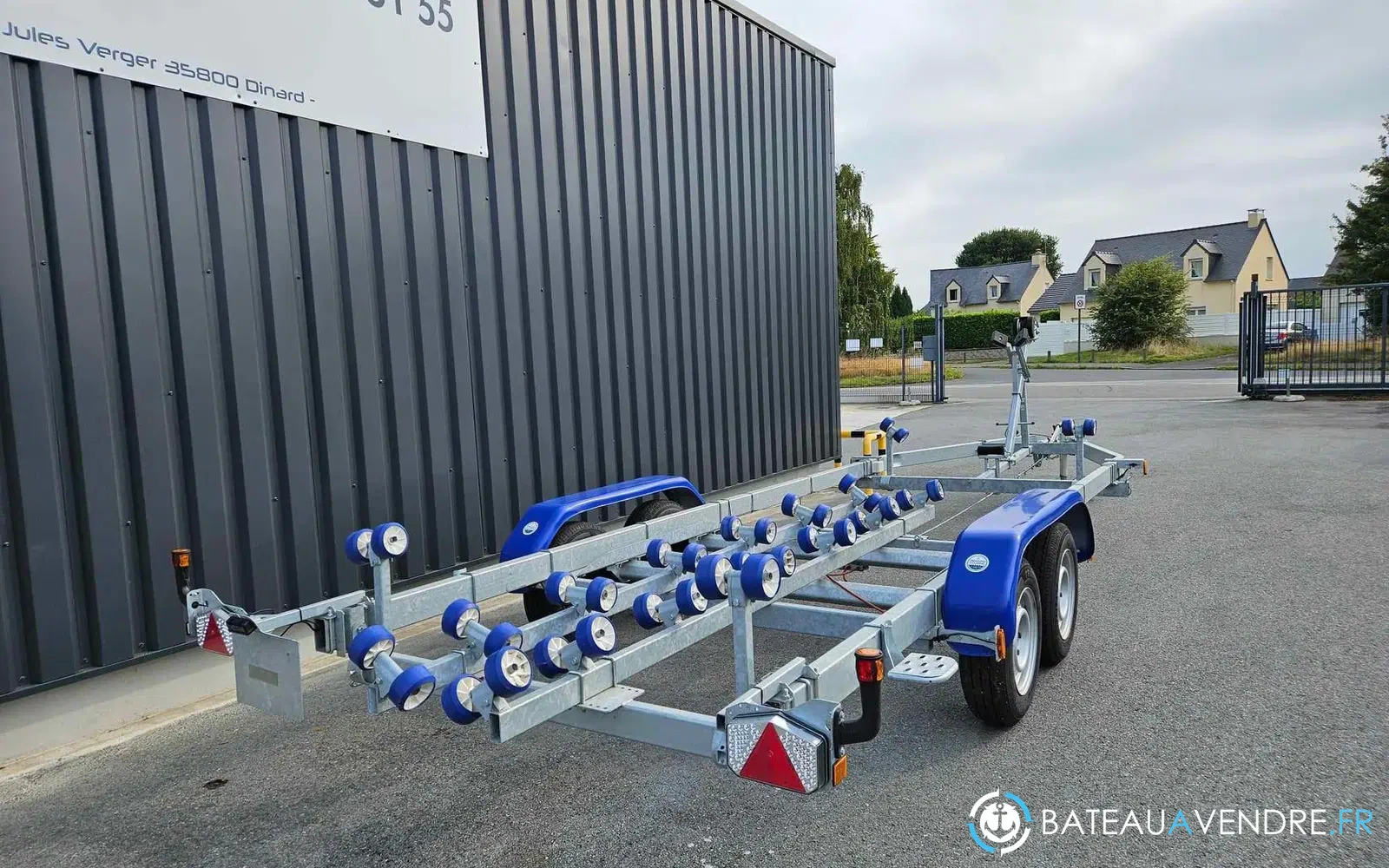 slider 3 Remorque porte bateau Sun Way Galaxy GD13 PTAC 2700 Kg