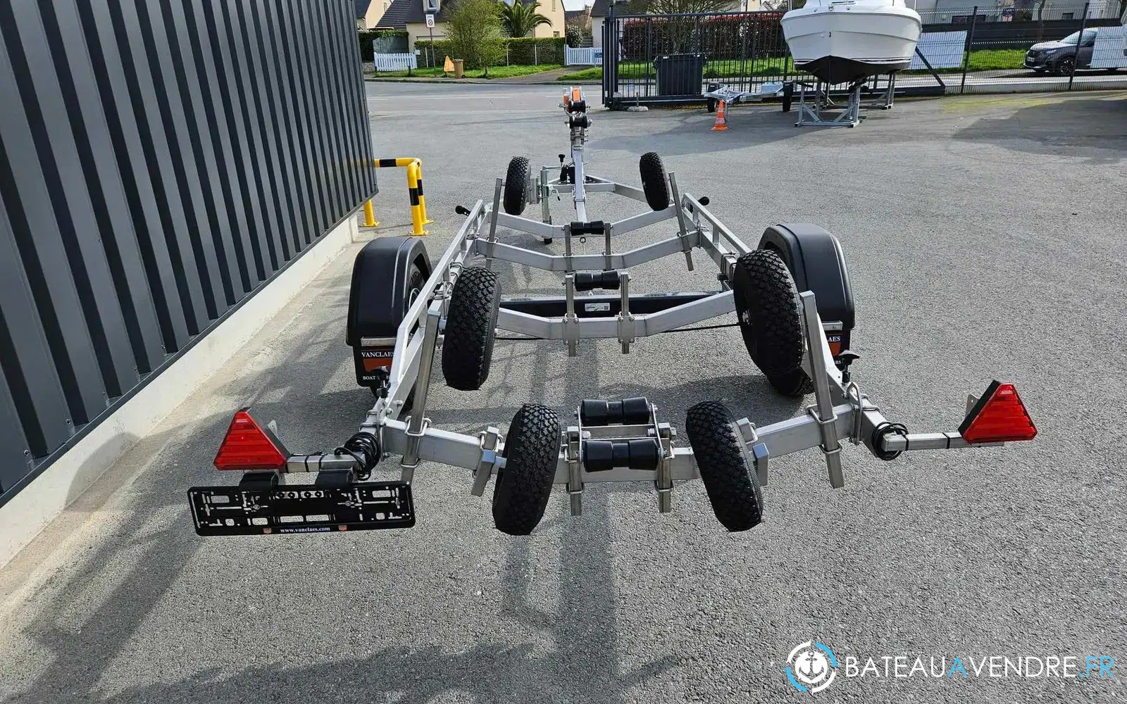 slider 6 Remorque bateau Vanclaes INOX PTAC 1350 Kg avec feux étanches