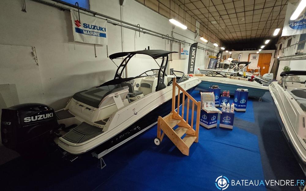 Bayliner VR6 OB photo de présentation