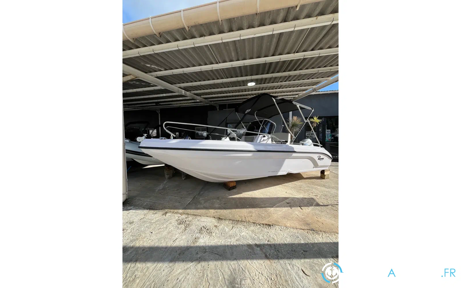 slider 0 Ranieri Voyager 19 S