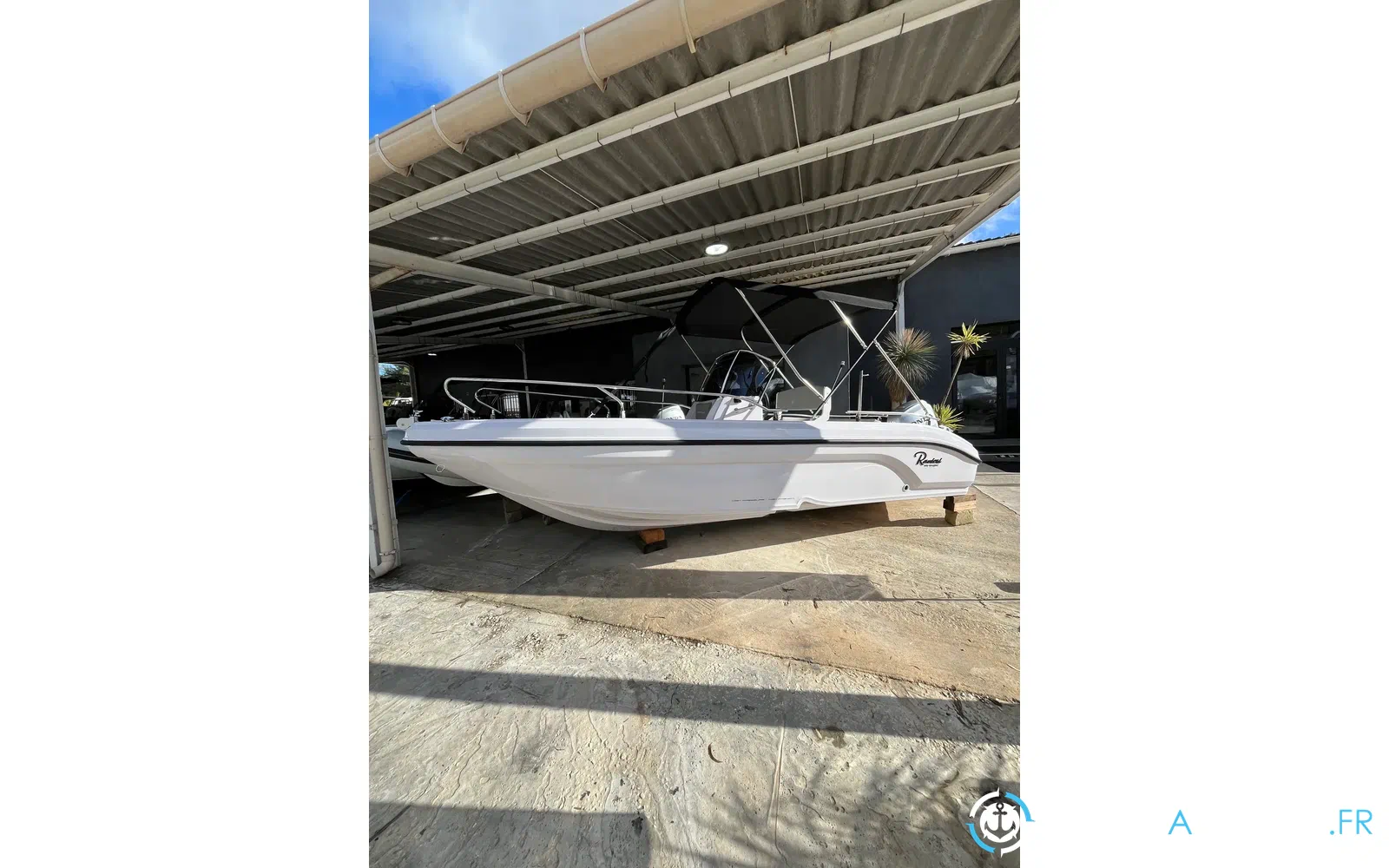 slider 15 Ranieri Voyager 19 S