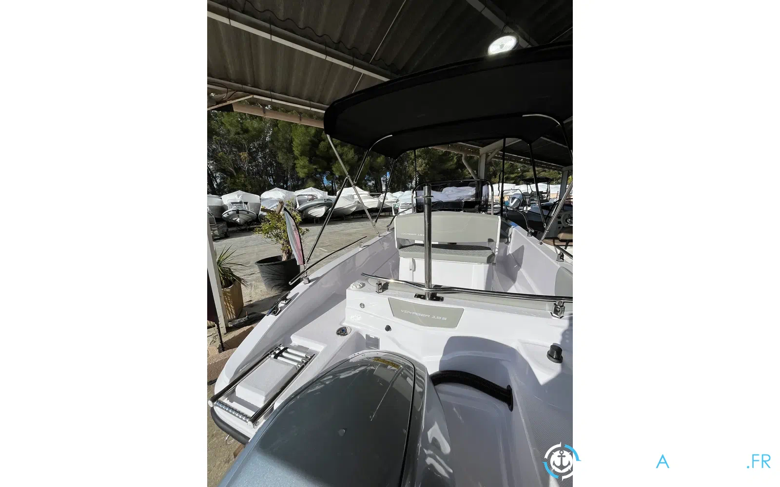 slider 13 Ranieri Voyager 19 S