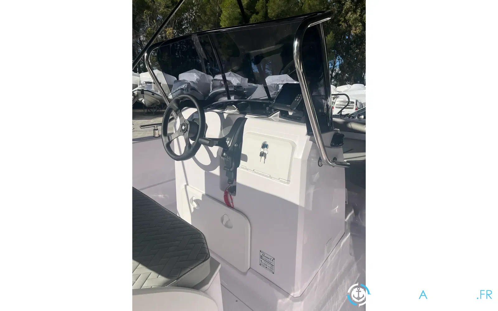 slider 3 Ranieri Voyager 19 S