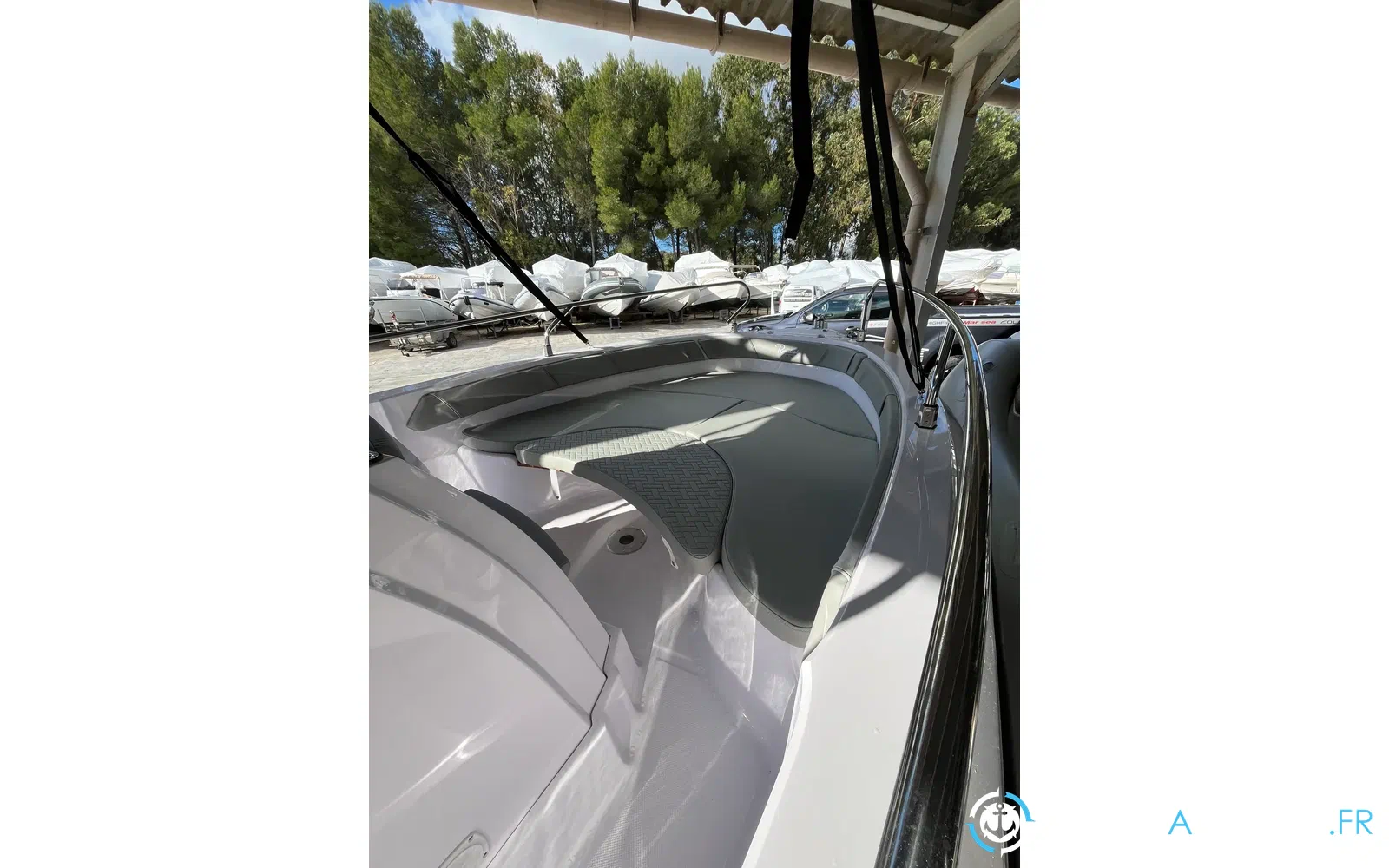slider 5 Ranieri Voyager 19 S