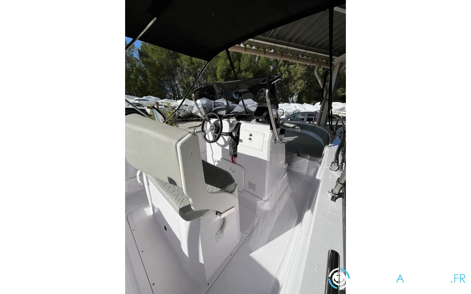 slider 6 Ranieri Voyager 19 S