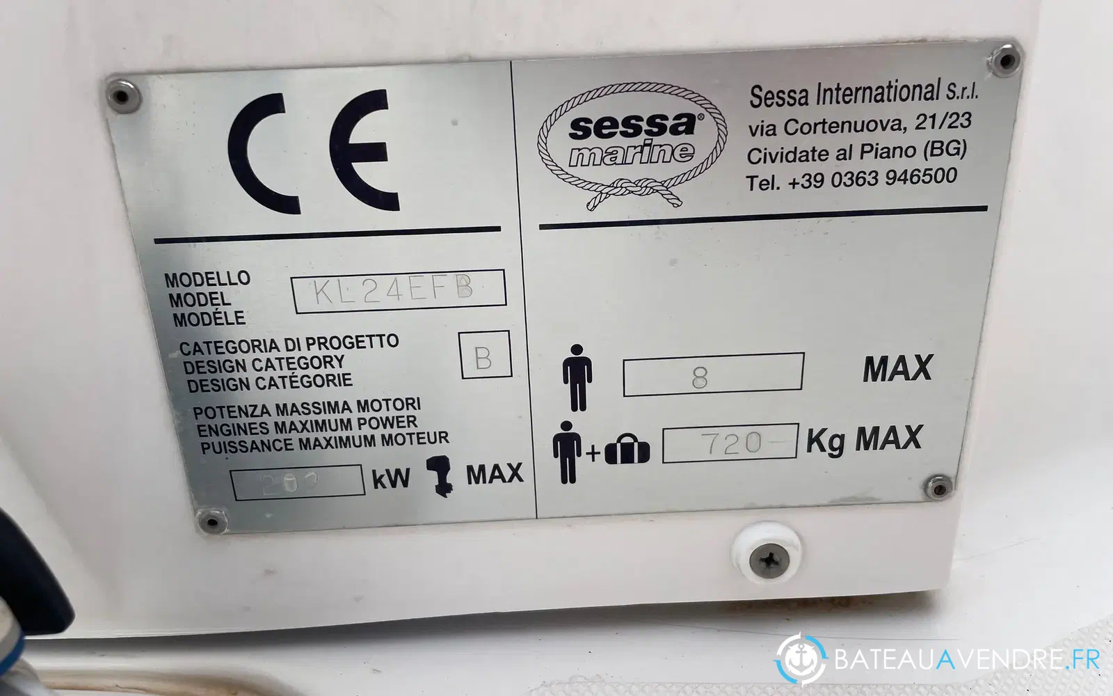 slider 13 Sessa Marine Key Largo 24 Inboard