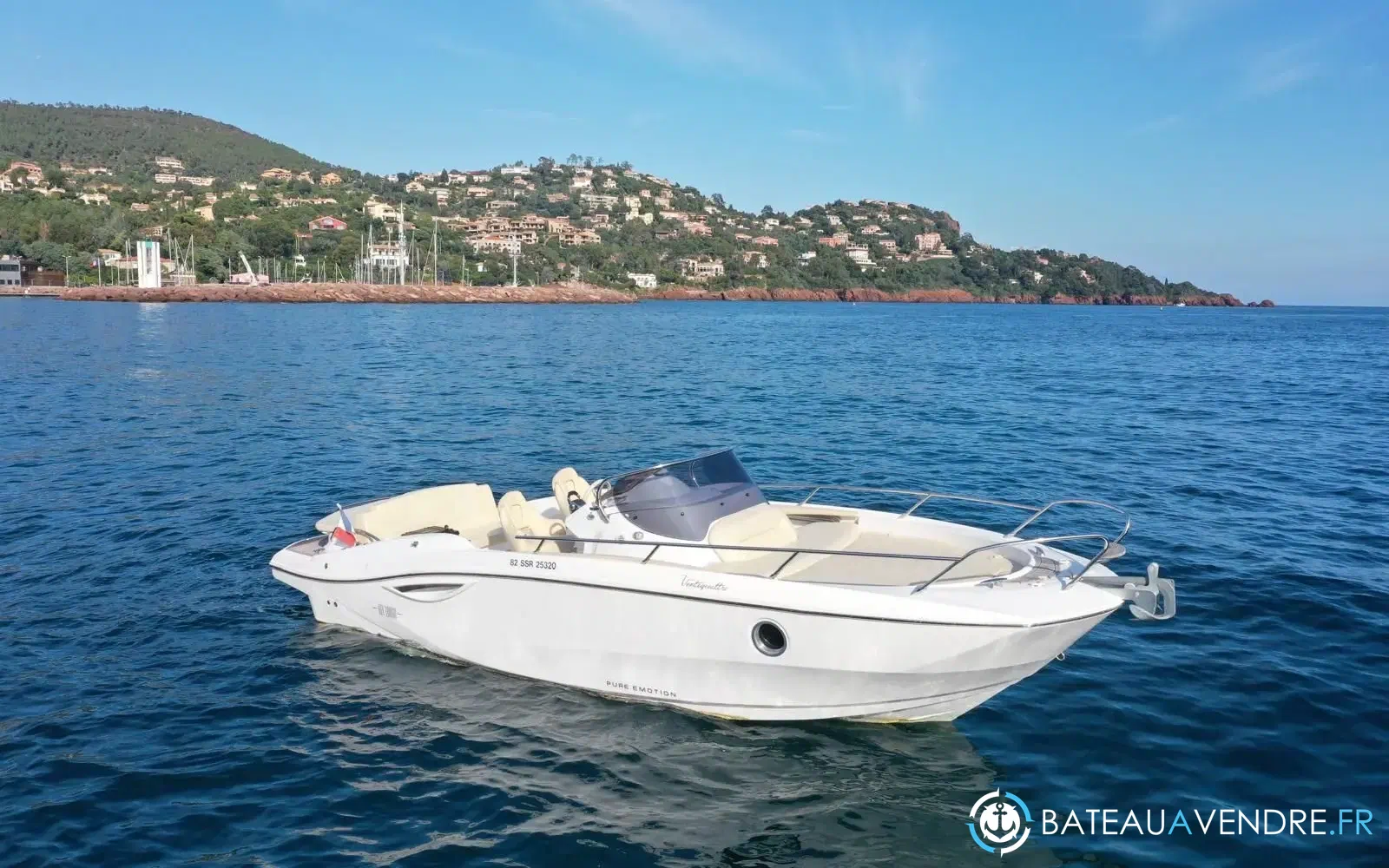 slider 1 Sessa Marine Key Largo 24 Inboard
