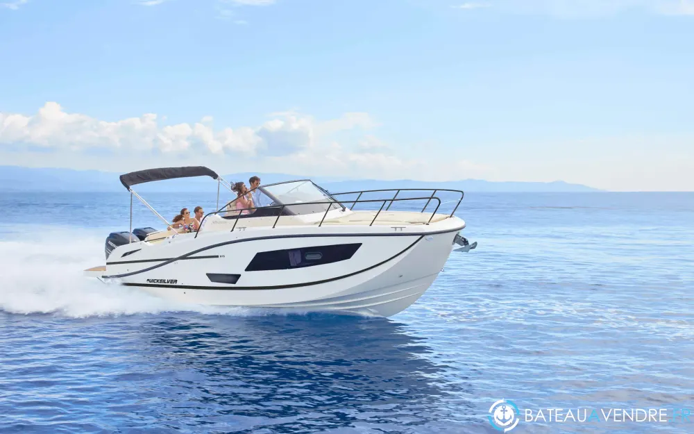 Quicksilver Activ 875 Sundeck  photo 2